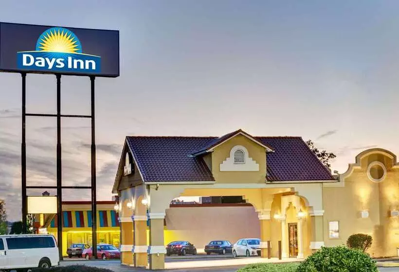 ホテル Days Inn By Wyndham Louisville Airport Fair And Expo Center