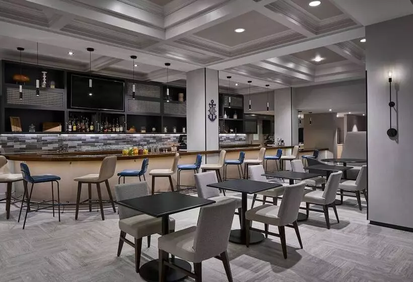 Delta Hotels By Marriott Norfolk Airport