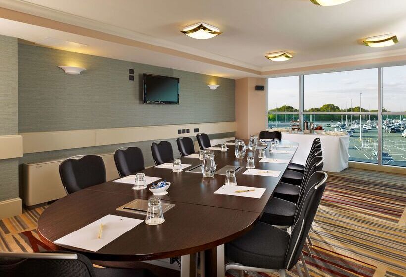 Doubletree By Hilton Hotel Newcastle International Airport