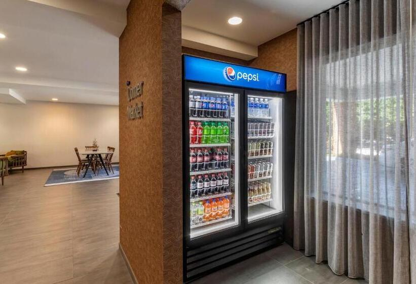 فندق Fairfield Inn & Suites Cherokee