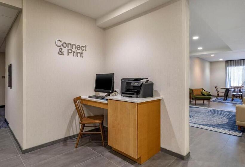 فندق Fairfield Inn & Suites Cherokee