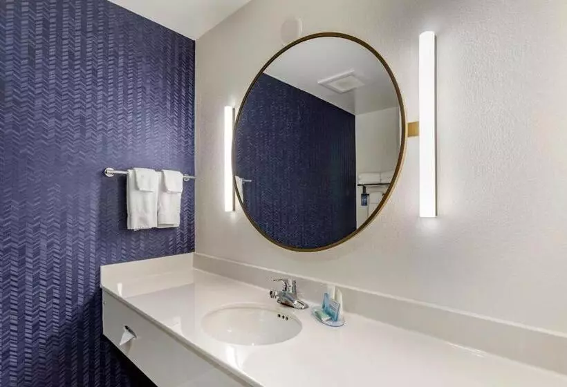 فندق Fairfield Inn & Suites Cherokee