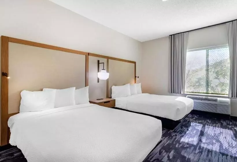 فندق Fairfield Inn & Suites Cherokee