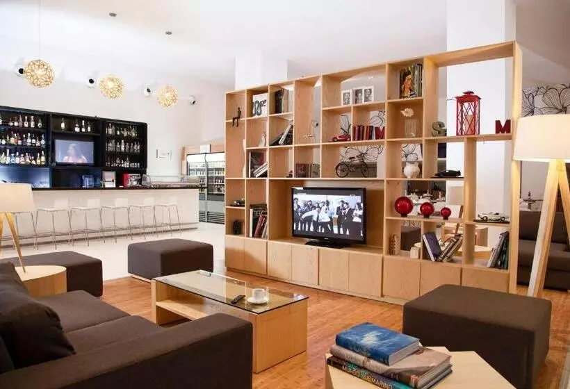 Отель Fiesta Inn Express Naucalpan