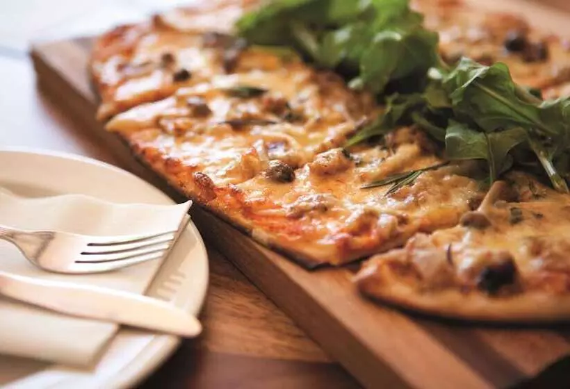 Отель Garden Court Umhlanga