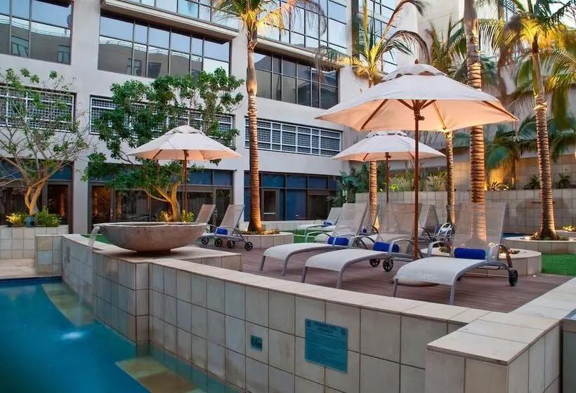 Отель Garden Court Umhlanga