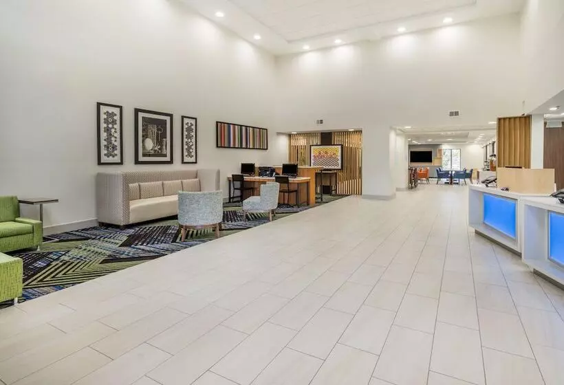 Holiday Inn Express Hotel & Suites Louisville East, An Ihg