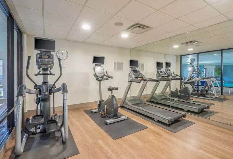 Holiday Inn Express Hotel & Suites Louisville East, An Ihg