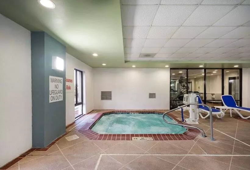 Holiday Inn Express Hotel & Suites Louisville East, An Ihg