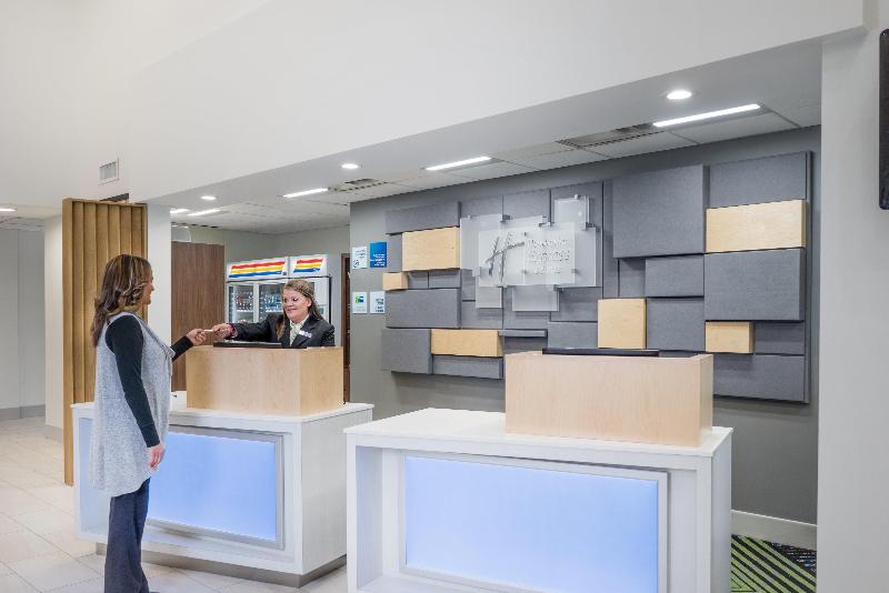 Holiday Inn Express Hotel & Suites Louisville East, An Ihg