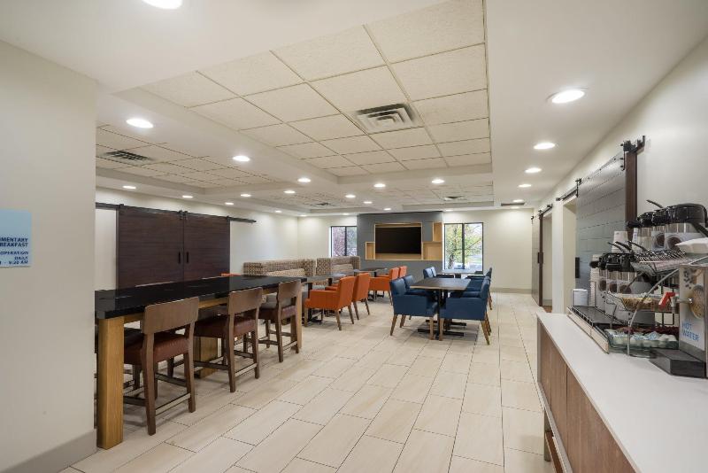 Holiday Inn Express Hotel & Suites Louisville East, An Ihg