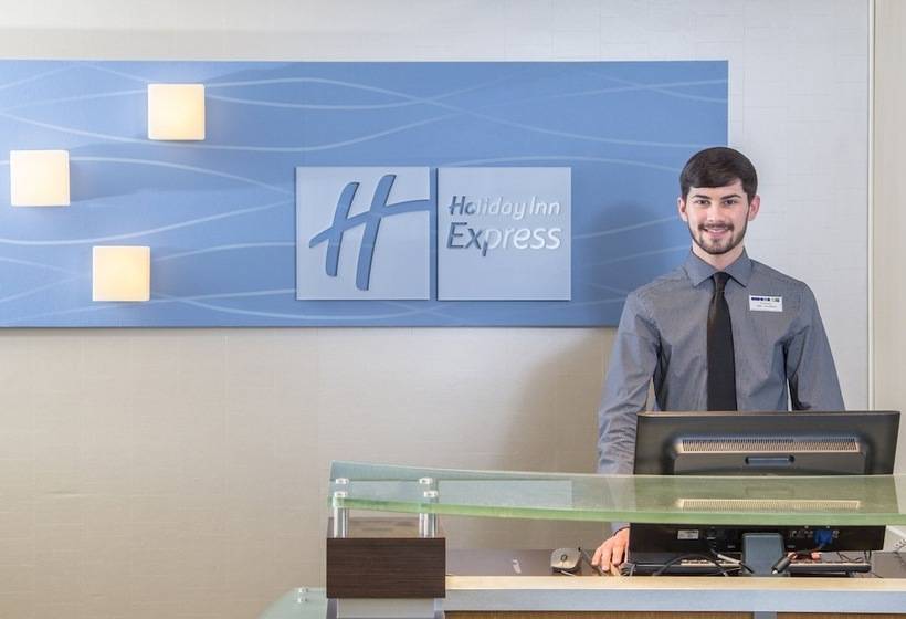 Holiday Inn Express Hotel & Suites Oxford By Ihg