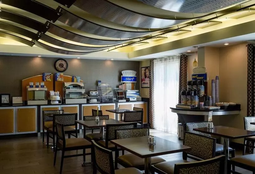 Holiday Inn Express Hotel & Suites Oxford By Ihg