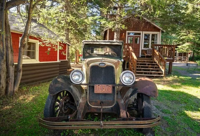 ホテル Johnston Canyon Lodge And Bungalows