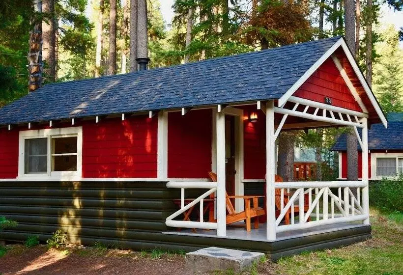 ホテル Johnston Canyon Lodge And Bungalows