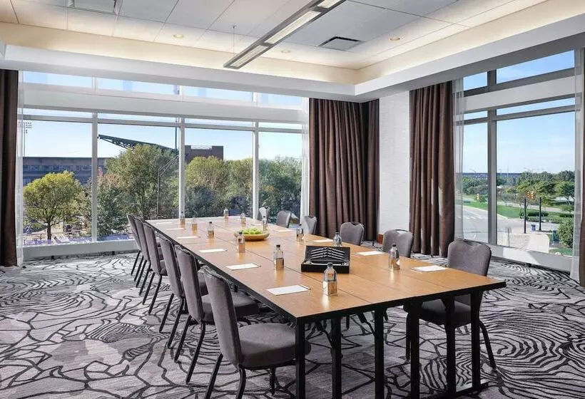 Отель Jw Marriott Indianapolis