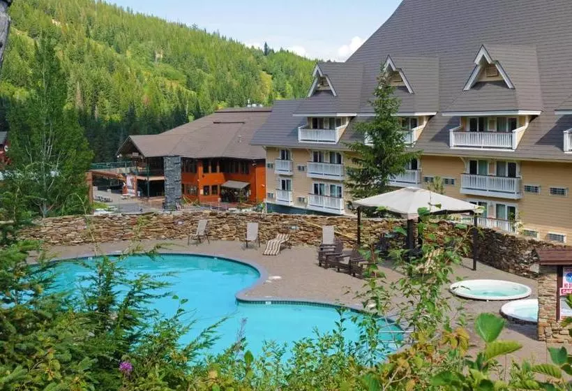 בית מלון כפרי Schweitzer Mountain Resort  Selkirk Lodge