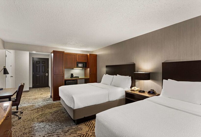 The Clover Hotel, Ascend Hotel Collection