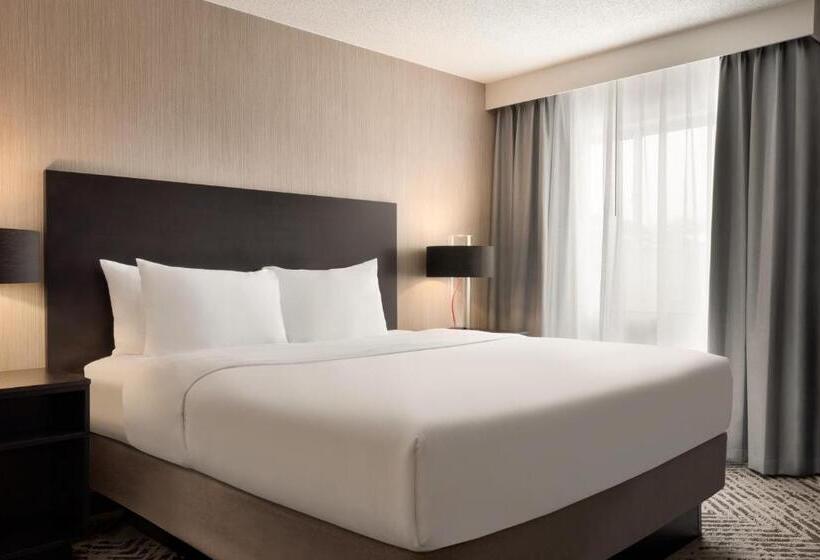 The Clover Hotel, Ascend Hotel Collection