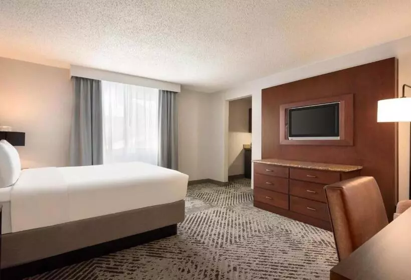 The Clover Hotel, Ascend Hotel Collection