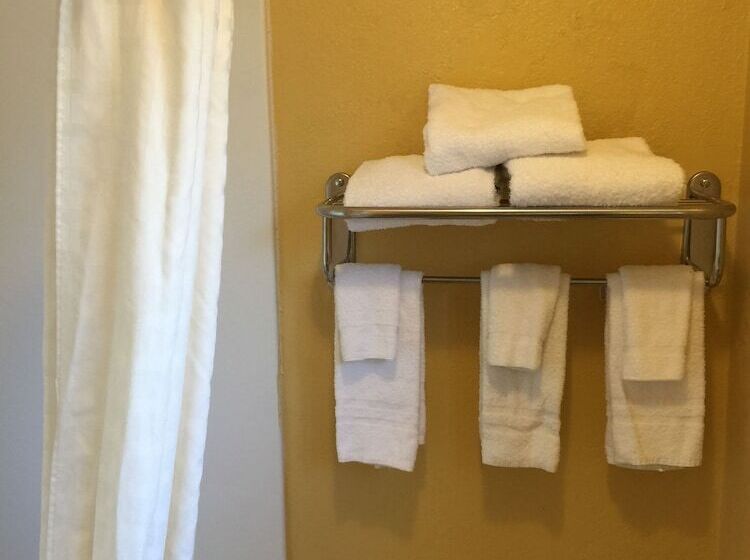 فندق University Manor Inn