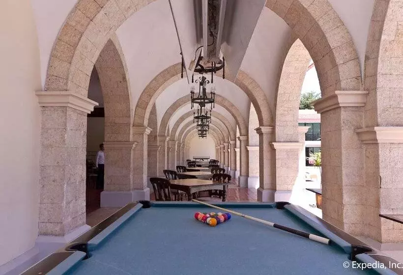 Waterfront Airport Hotel And Casino