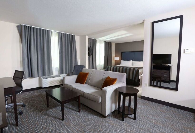 فندق Wingate By Wyndham Savannah Pooler