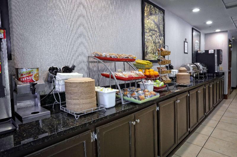 فندق Wingate By Wyndham Savannah Pooler