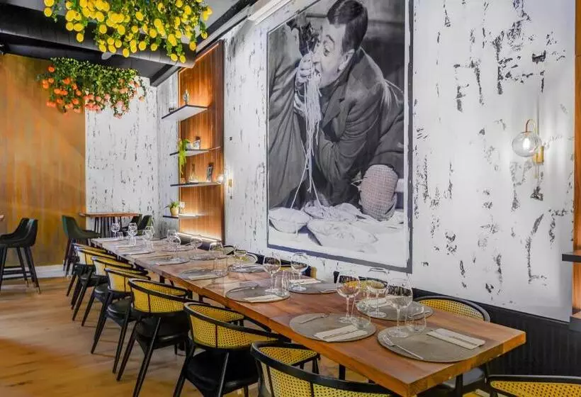 ホテル Neuchatel City