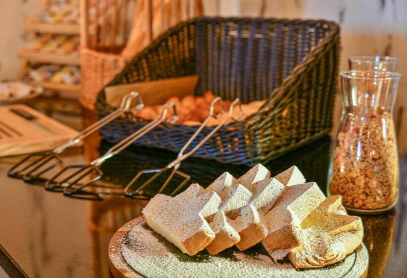 ホテル Neuchatel City