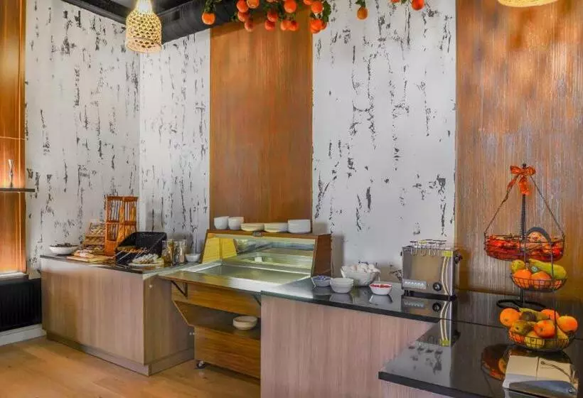 ホテル Neuchatel City