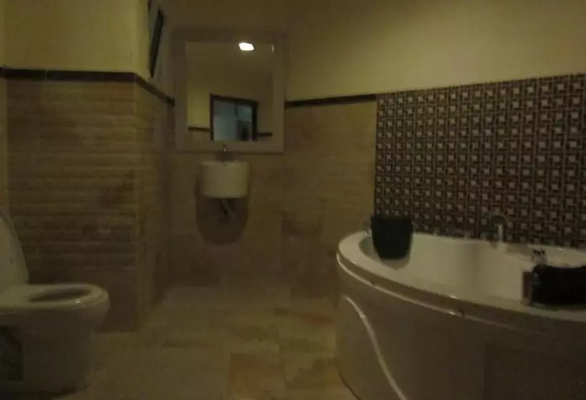 Excelencia Hotel Suites