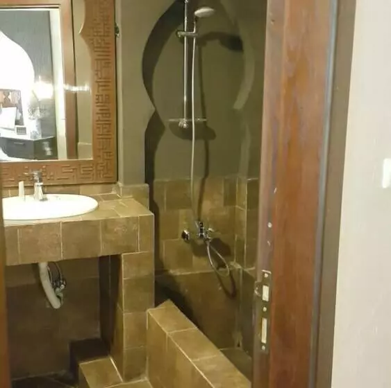 Excelencia Hotel Suites