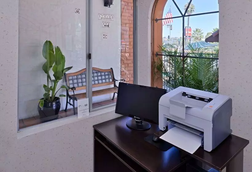 호텔 Americas Best Value Inn Loma Lodge