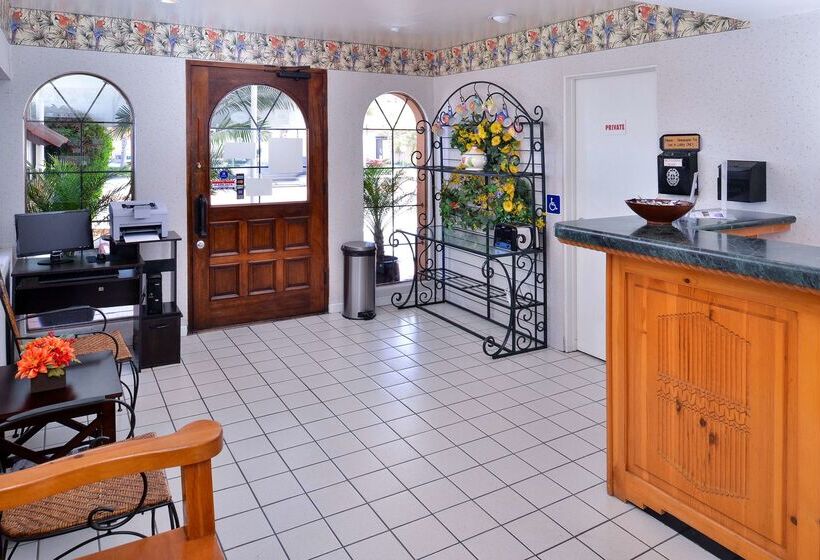 فندق Americas Best Value Inn Loma Lodge