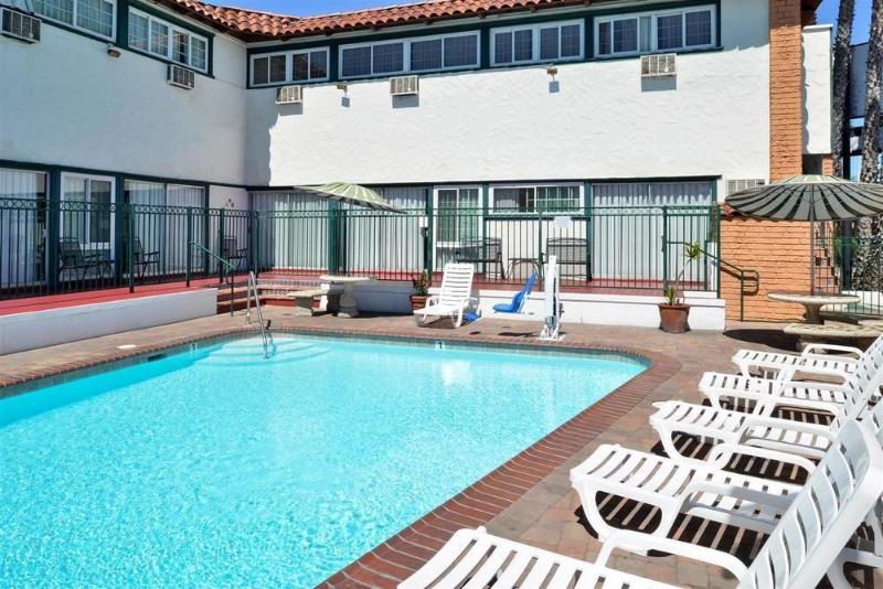 فندق Americas Best Value Inn Loma Lodge