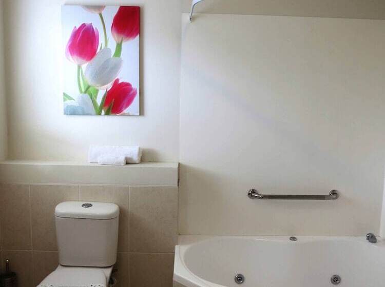 فندق Asure Ascot Motor Inn