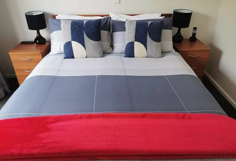 Отель Asure Ascot Motor Inn