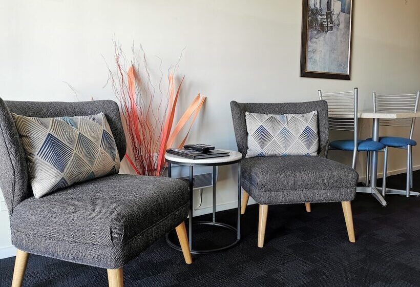 فندق Asure Ascot Motor Inn