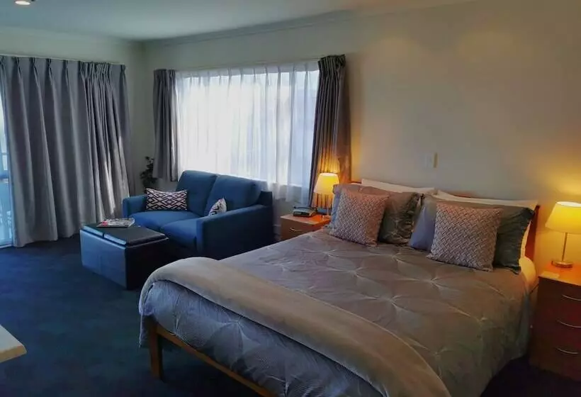 Отель Asure Ascot Motor Inn