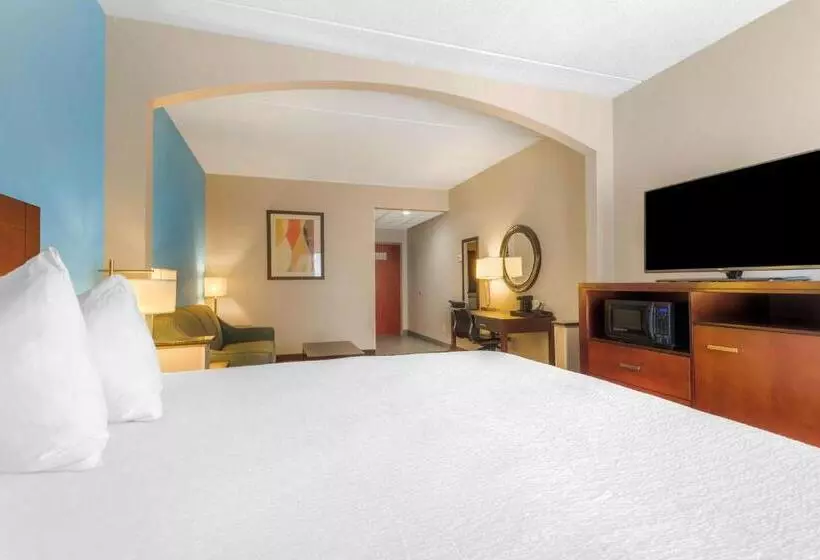 ホテル Best Western Plus Suitesgreenville