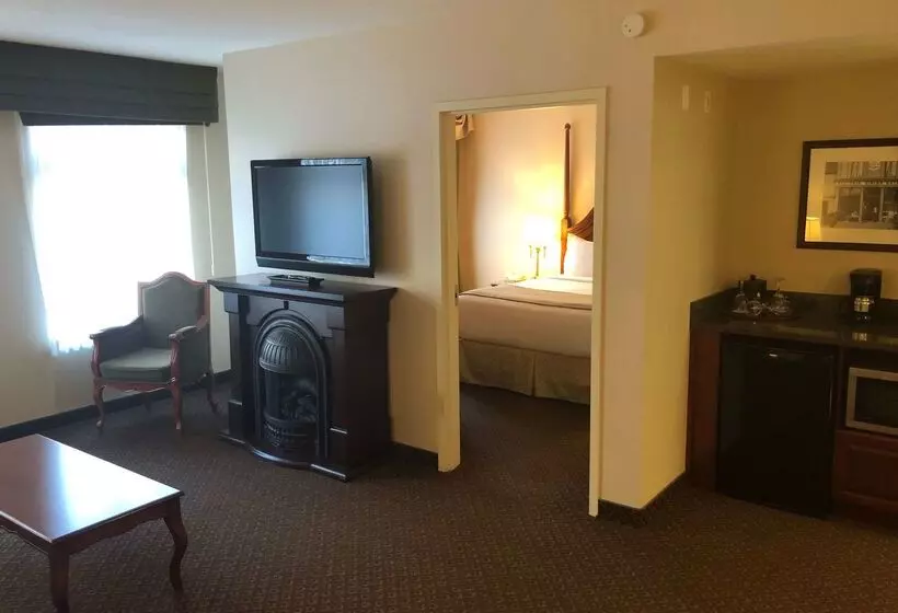 هتل Chateau Saint John Trademark Collection By Wyndham