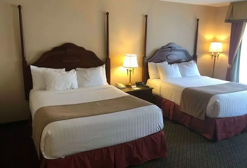 هتل Chateau Saint John Trademark Collection By Wyndham