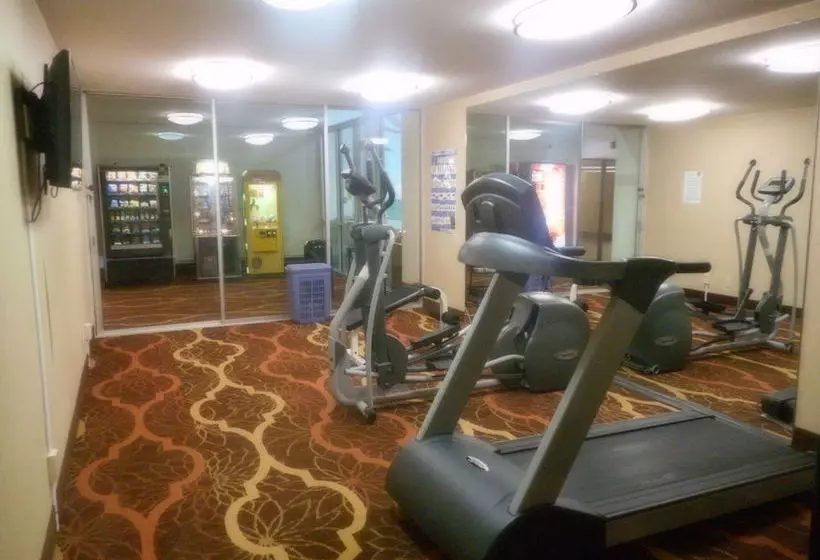 Hotel Quality Inn Near Hampton Coliseum