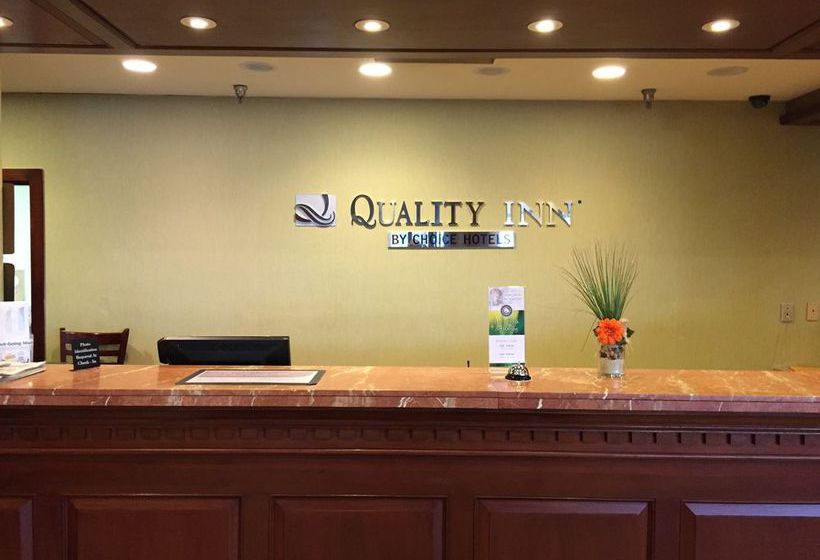 فندق Quality Inn Near Hampton Coliseum