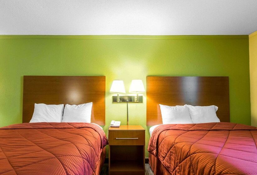 Отель Econo Lodge