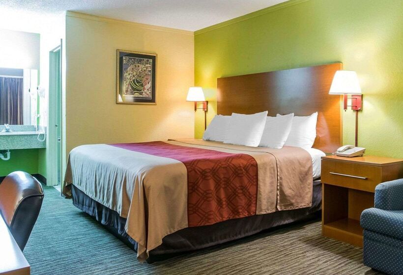 Отель Econo Lodge