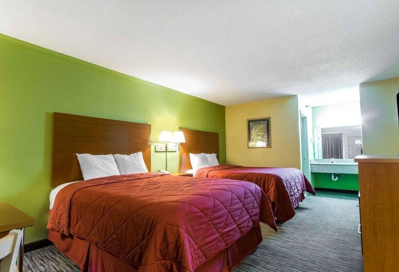 Отель Econo Lodge