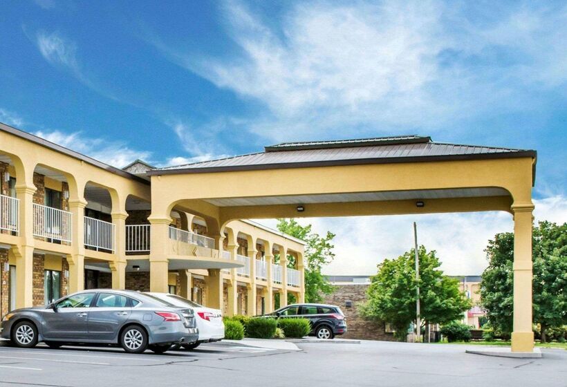 Отель Econo Lodge