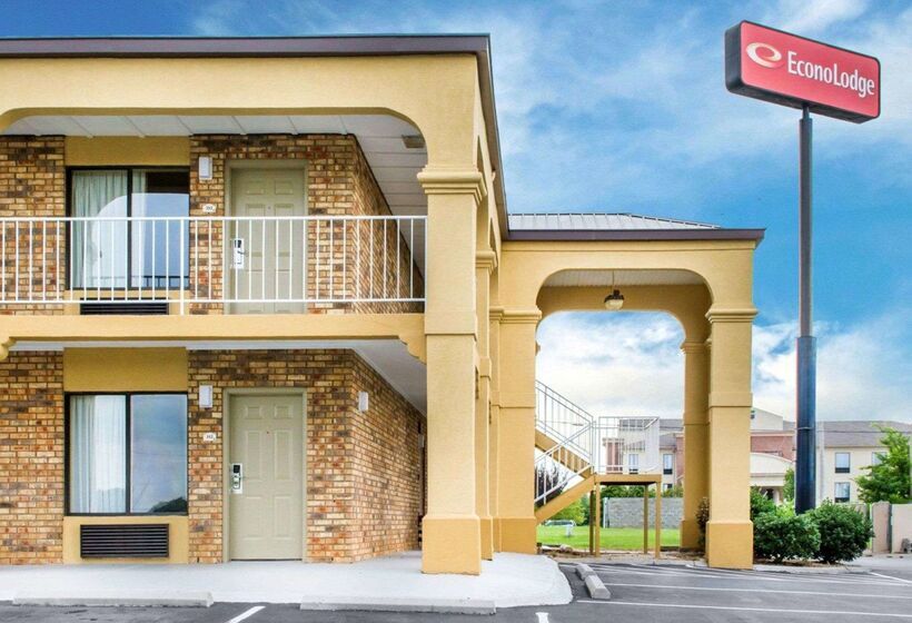 Отель Econo Lodge